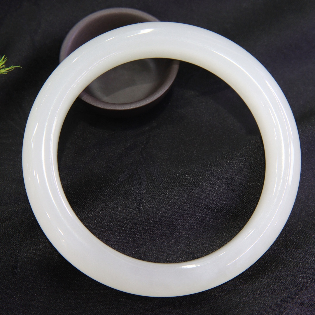 Mutton Fat White Hetian Jade Bangle - HT-BR-0009-2