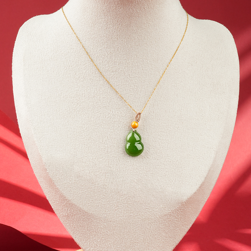 Hetian Jade Gourd Pendant - image 2