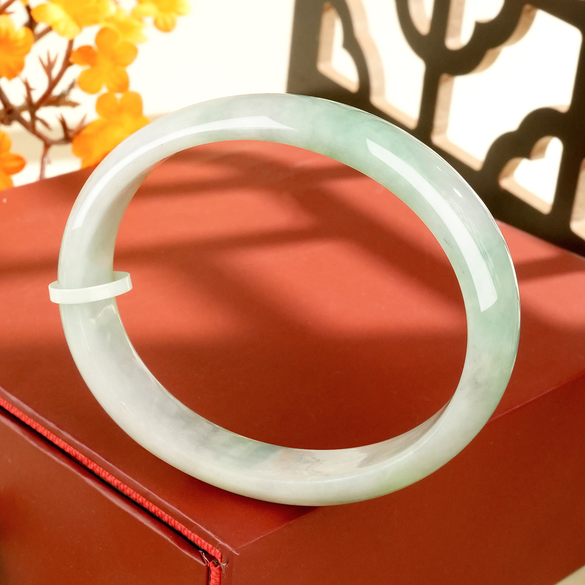 Green Jadeite Bangle - LQ02026 - image 2