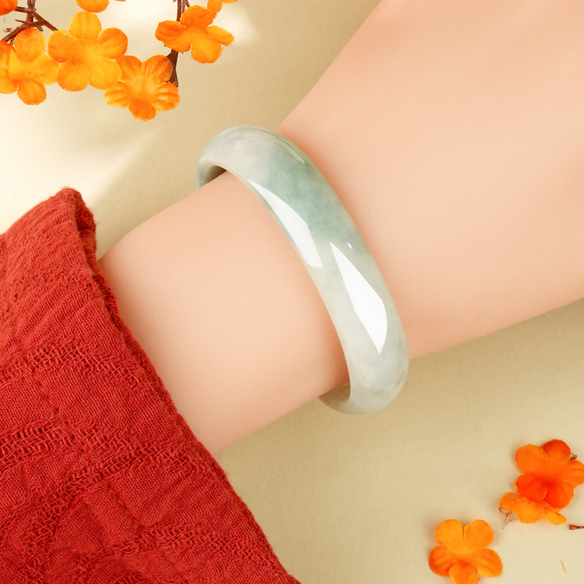 Green Jadeite Bangle - LQ02026 - image 4