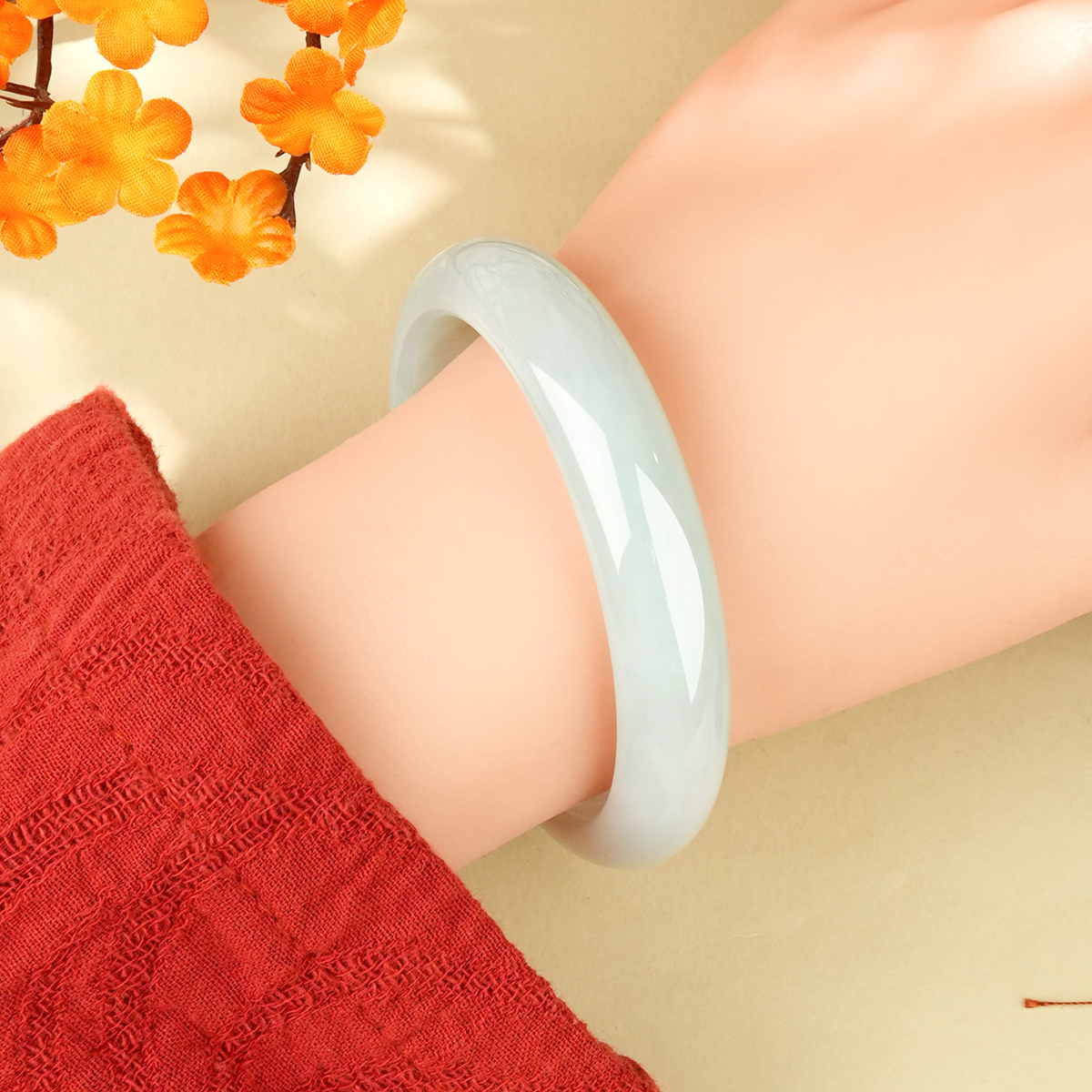 Green Jadeite Bangle - LQ02027 - image 3