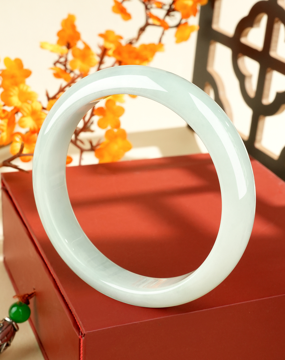 Green Jadeite Bangle - LQ02027 - image 6