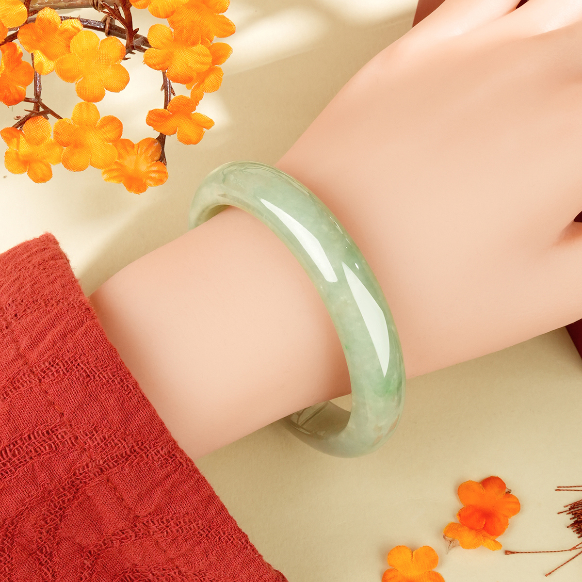Green Jadeite Bangle - LQ02028 - image 4